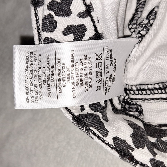 🐆 Hudson Barbara super skinny stretch animal print denim. Size 28. - Picture 14 of 15